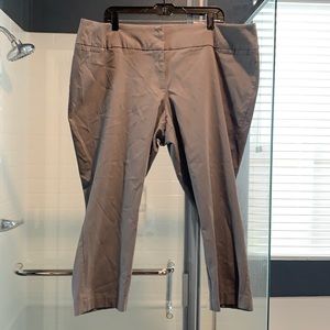 Torrid cropped grey pants size 24